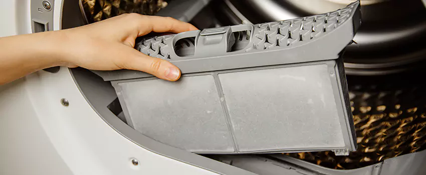 Signs Of A Clogged Dryer Lint Trap in Rutherford, New Jersey